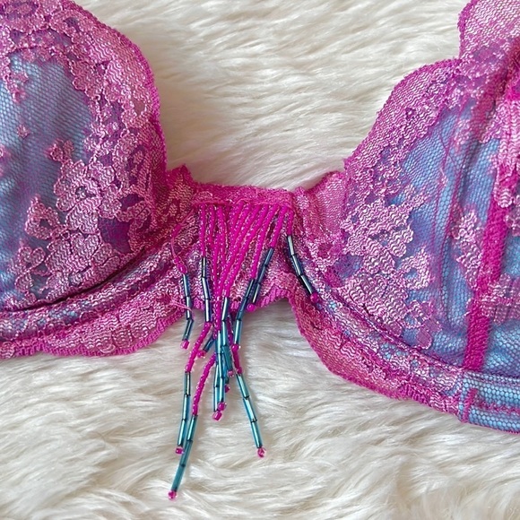 Rare Victoria’s Secret Lingerie Set - Picture 5 of 7